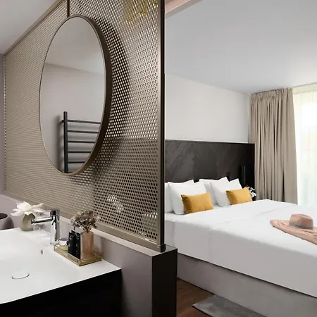 Vinifera Wine & 5 Stars Superior Hotel 5*