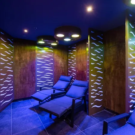 Vinifera Wine & 5 Stars Superior 블로톤퓌레드