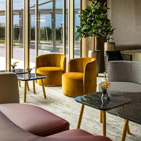 Vinifera Wine & 5 Stars Superior Hotel