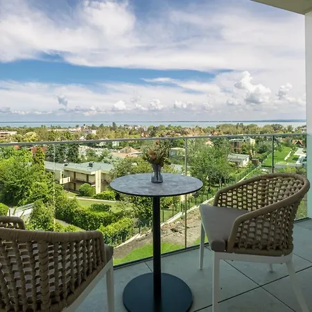 호텔 Vinifera Wine & 5 Stars Superior 블로톤퓌레드