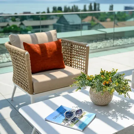 Vinifera Wine & 5 Stars Superior 호텔 블로톤퓌레드