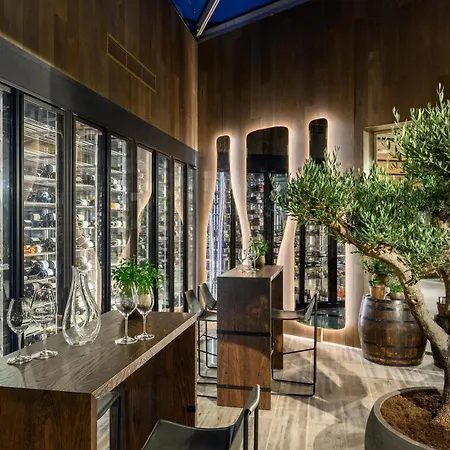 호텔 Vinifera Wine & 5 Stars Superior 5*