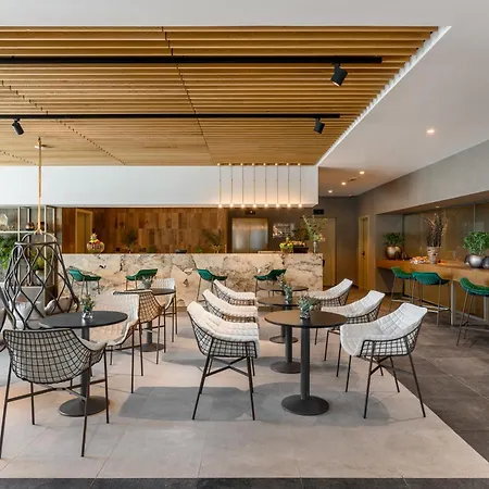 Vinifera Wine & 5 Stars Superior 5*