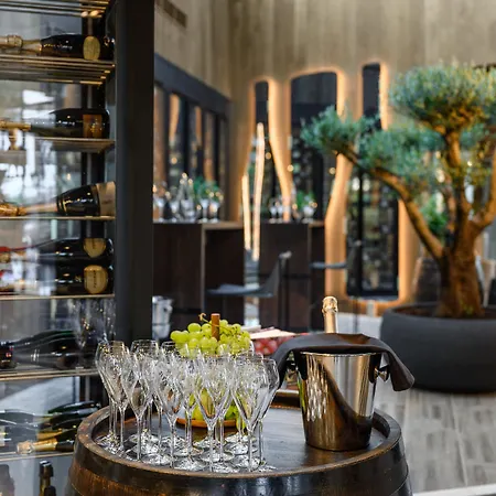 Vinifera Wine & 5 Stars Superior Отель Балатонфюред