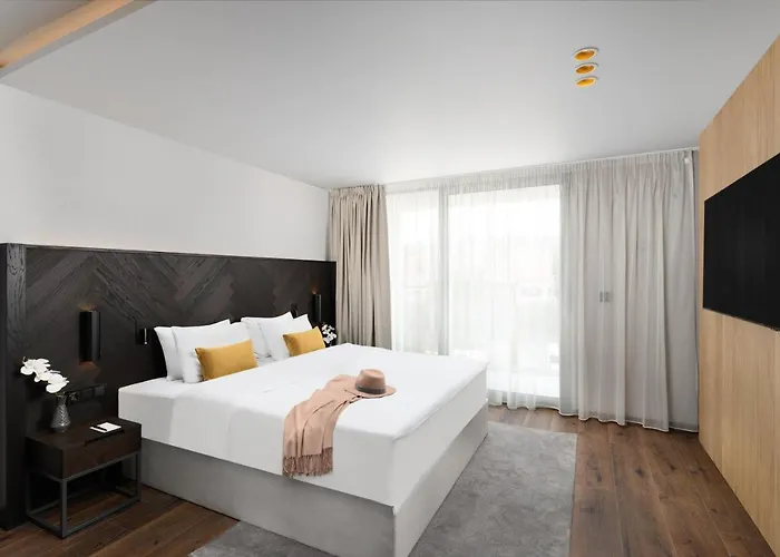 Vinifera Wine & 5 Stars Superior バラトンフレド