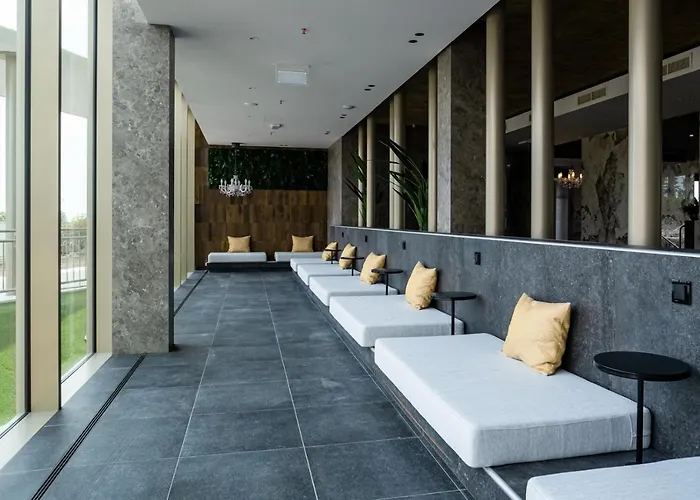 Vinifera Wine & 5 Stars Superior ホテル