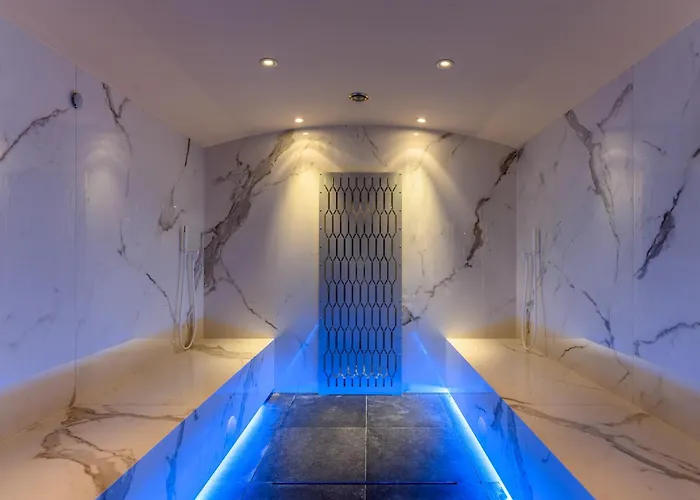 Vinifera Wine & 5 Stars Superior Hotel 5*