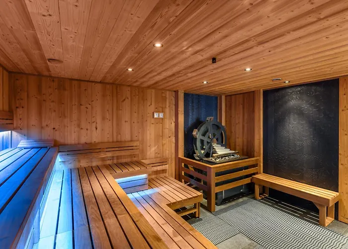 Vinifera Wine & 5 Stars Superior ホテル 5*