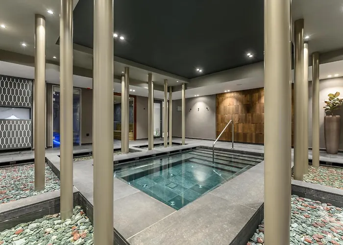 Vinifera Wine & 5 Stars Superior ホテル