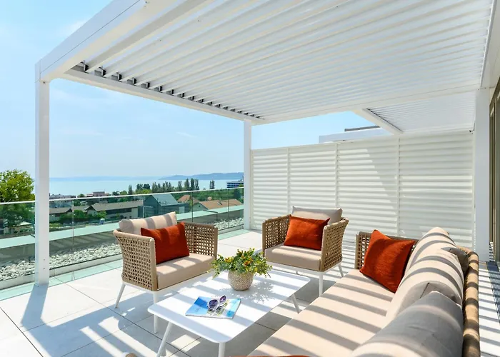 Vinifera Wine & 5 Stars Superior