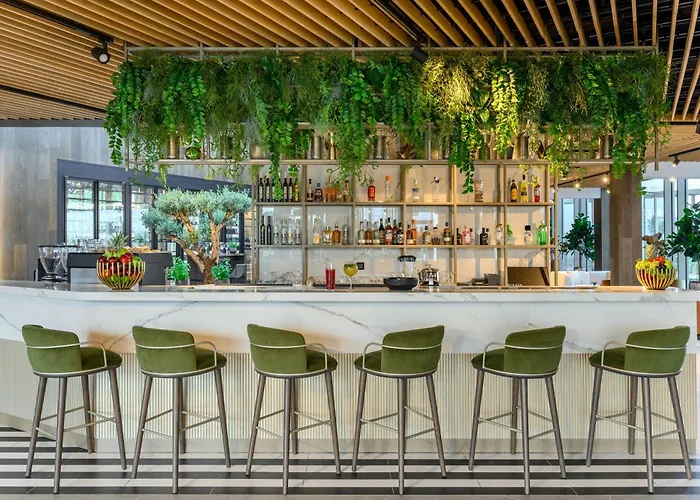 Vinifera Wine & 5 Stars Superior 5* バラトンフレド