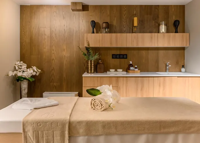 Vinifera Wine & 5 Stars Superior